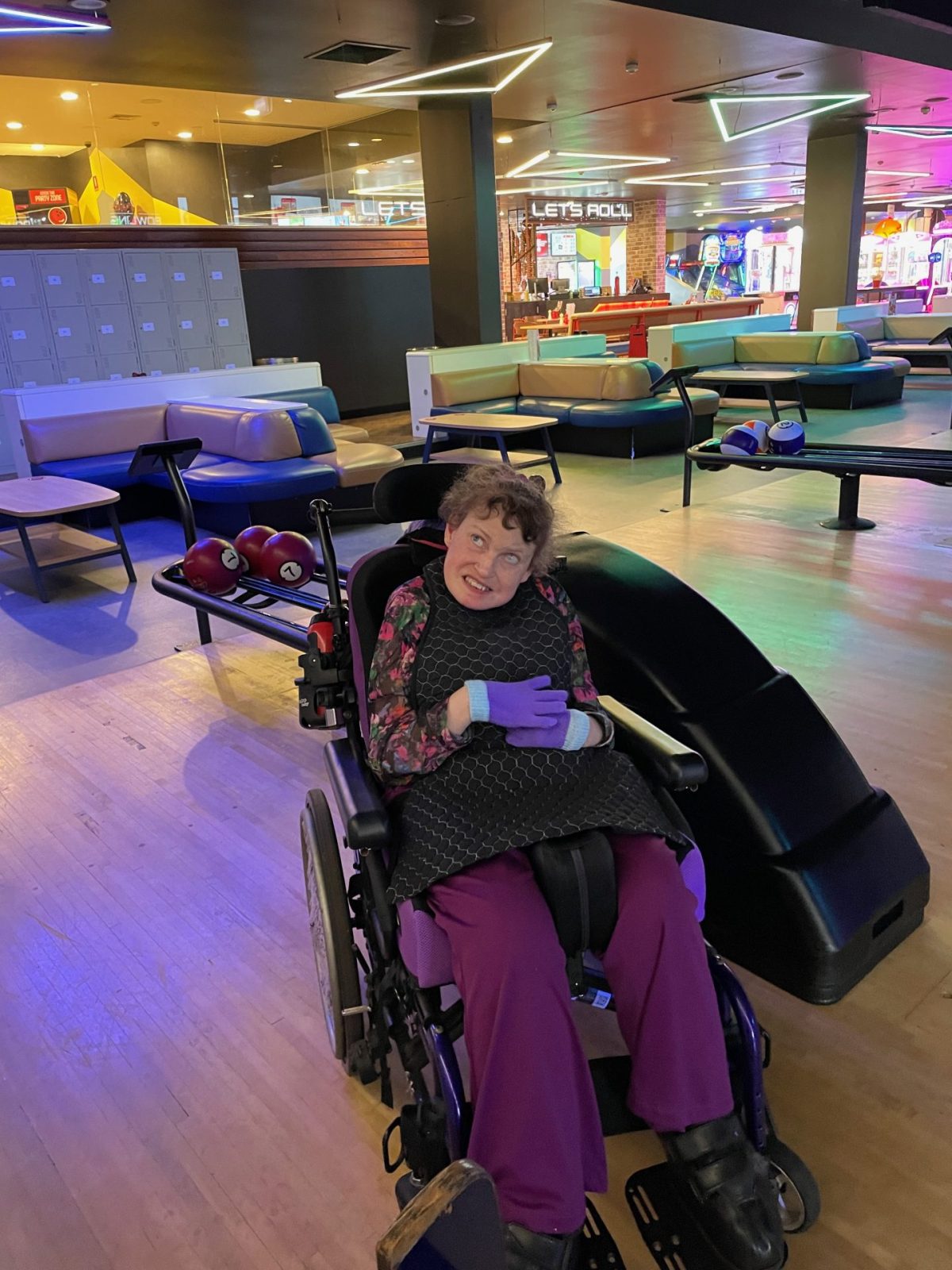 TEN PIN BOWLING-SOUTHGATE-SUPPORT BY COLETTE.
